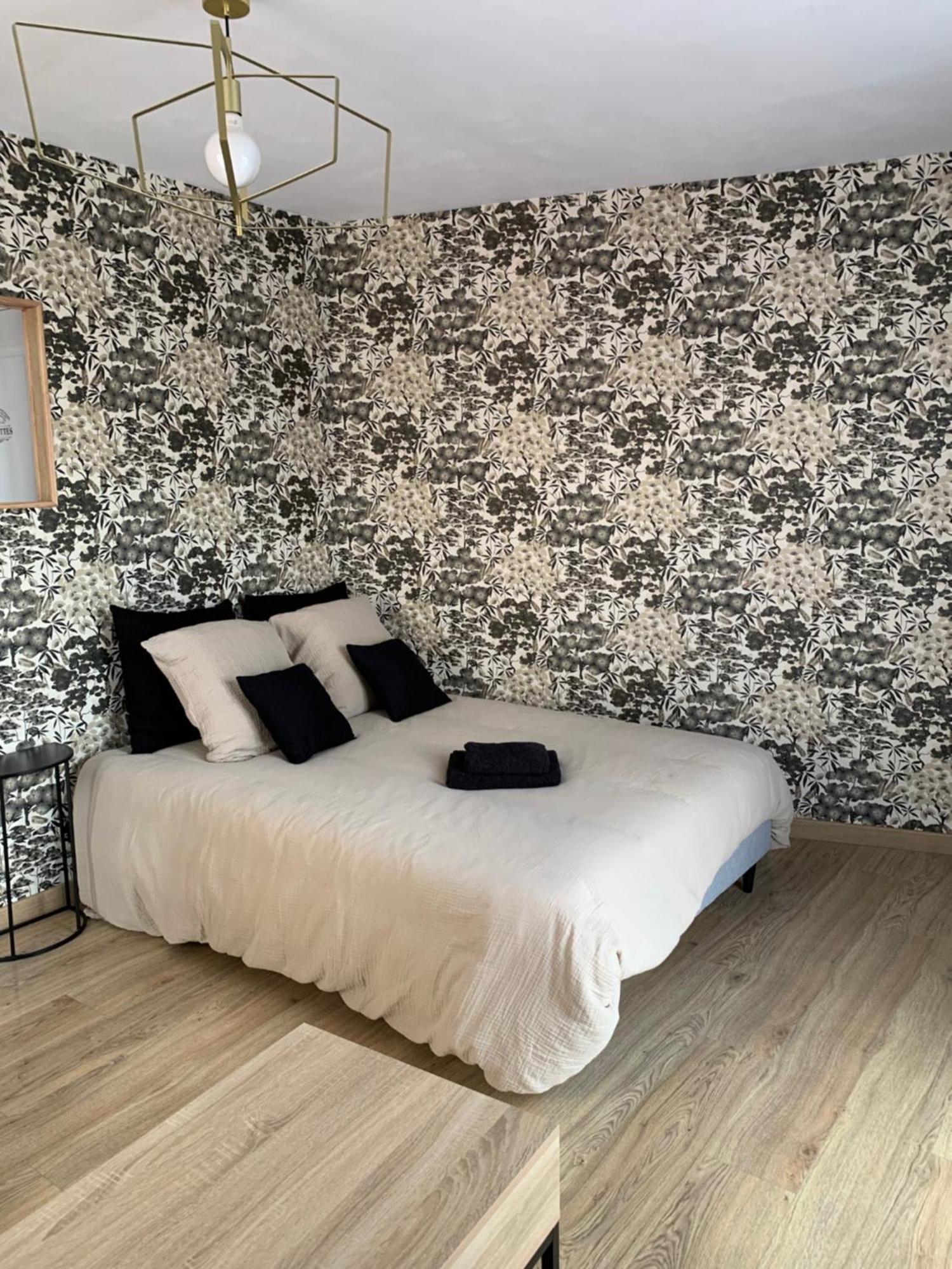 Studio Sable Sur Sarthe Bagian luar foto
