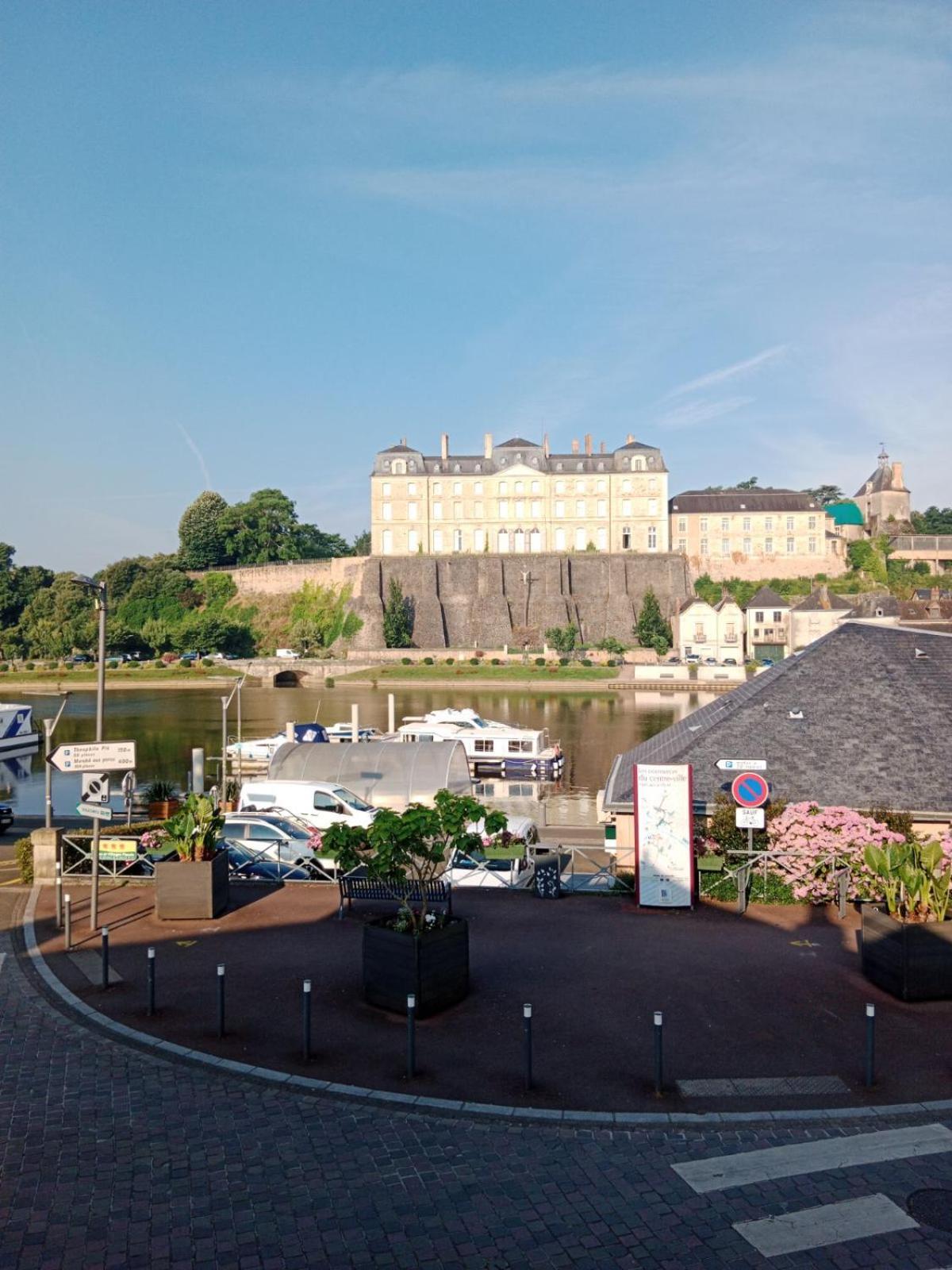 Studio Sable Sur Sarthe Bagian luar foto